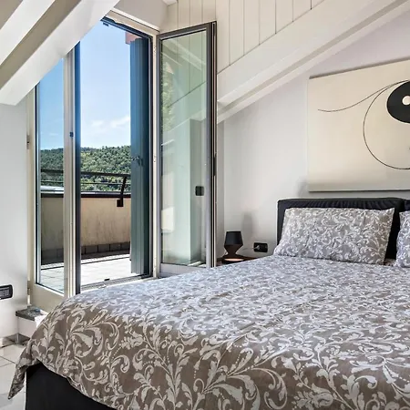 Apartmán Attico Il Gabbiano Lago Maggiore