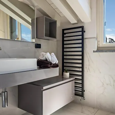 Apartmán Attico Il Gabbiano Lago Maggiore